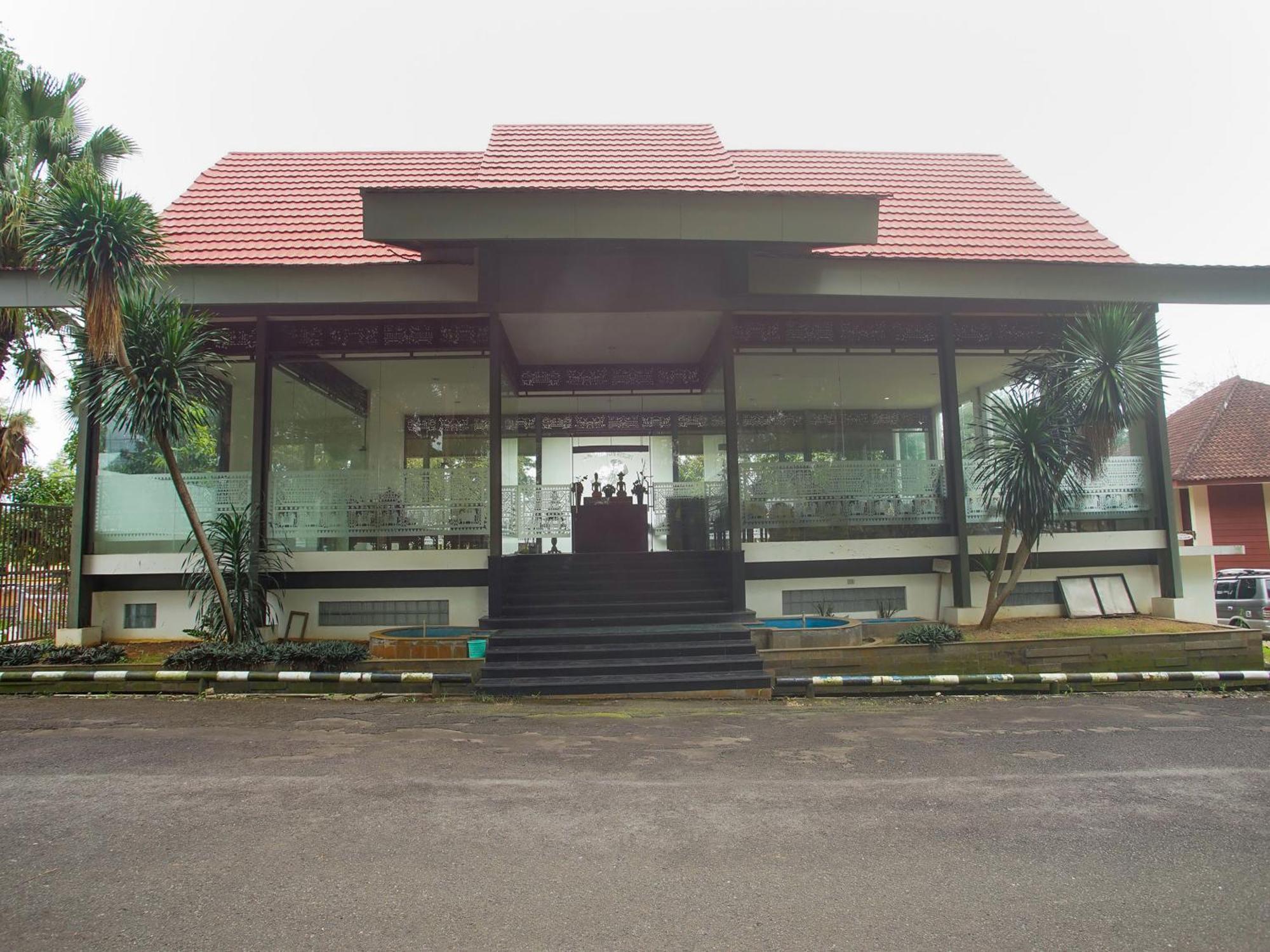 Collection O 89999 Bumi Kedaton Hotel